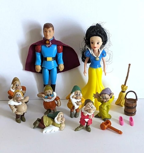 Poupées blanche neige nains - poupées,